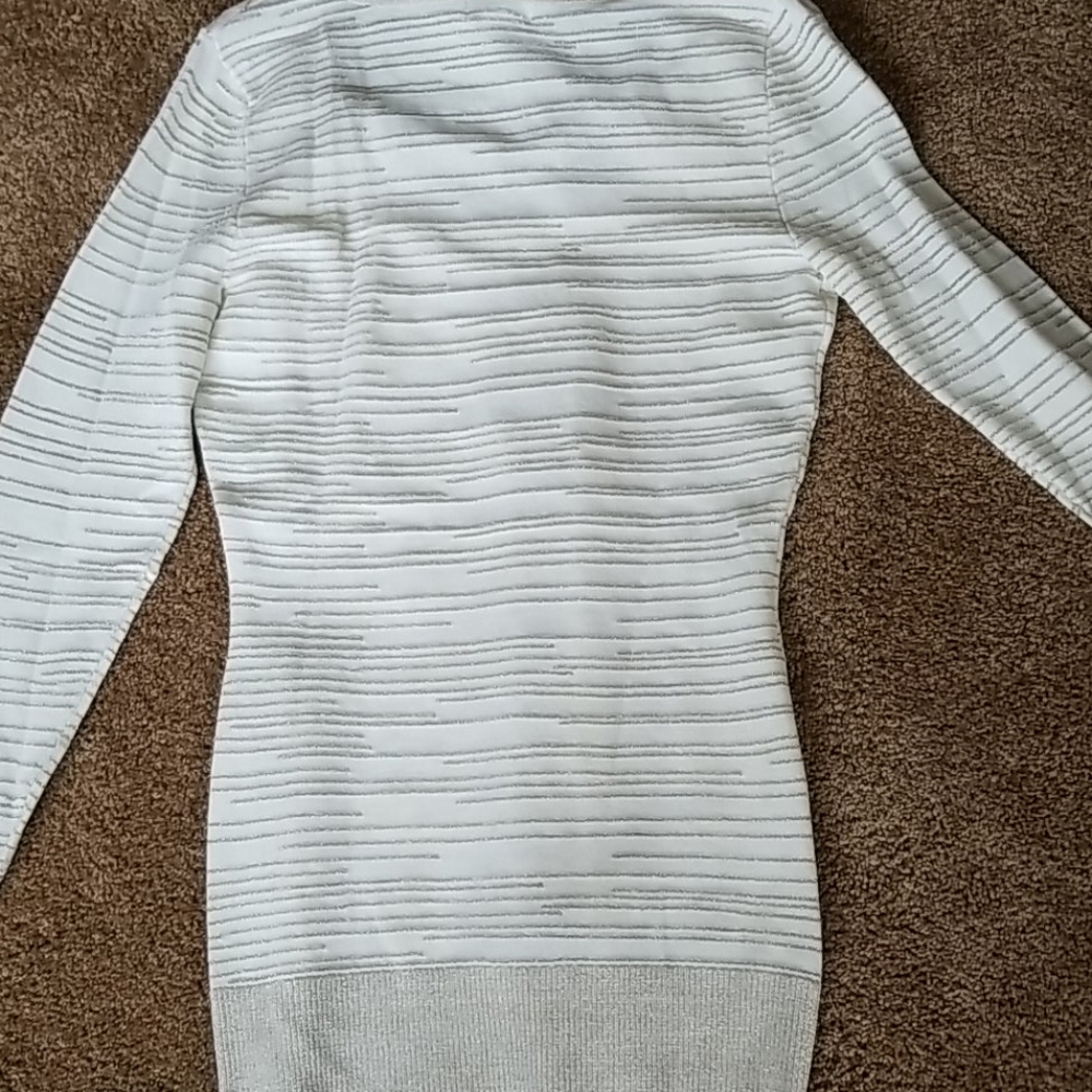 Sweater - Picture 3 of 3